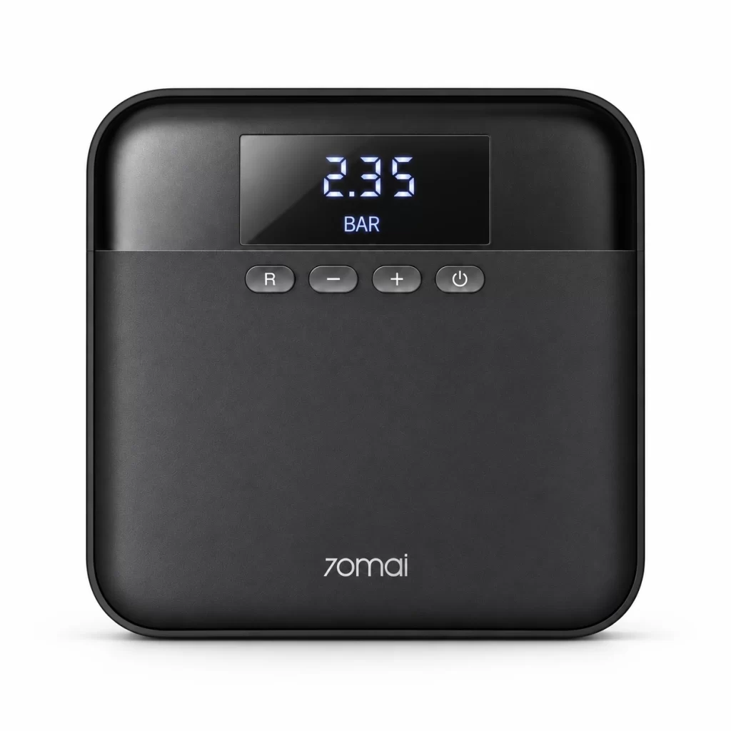 Cận cảnh màn hình máy bơm lốp ô tô 70mai Midrive TP03 hiển thị 2.35 BAR cùng bốn nút điều khiển.